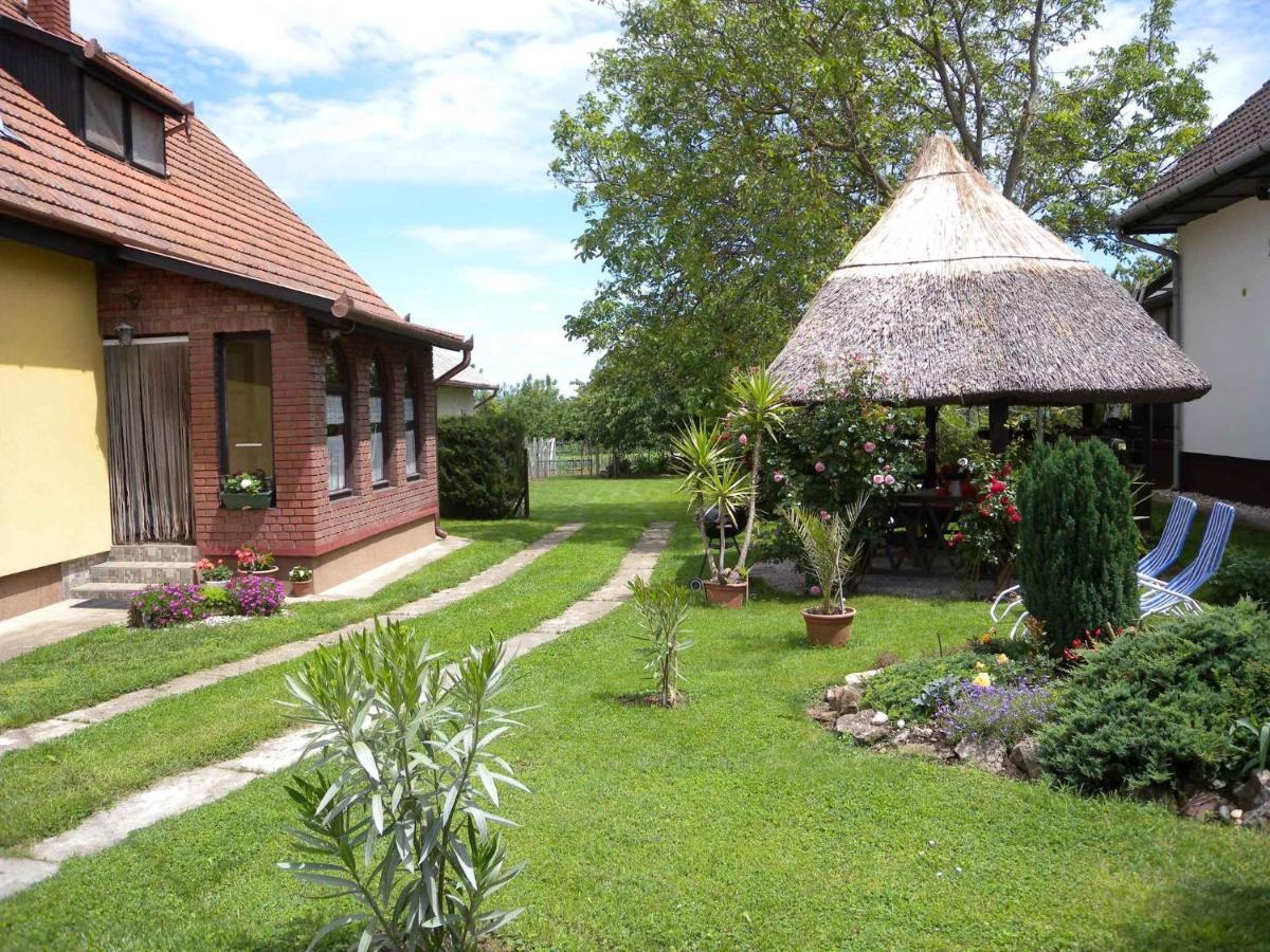 Apartment Balatonbereny 4 Extérieur photo