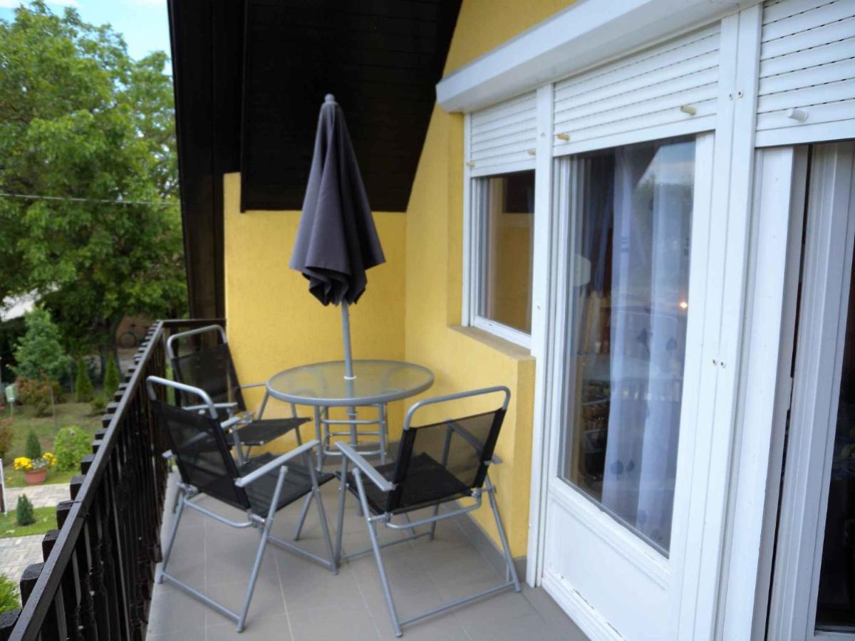 Apartment Balatonbereny 4 Extérieur photo